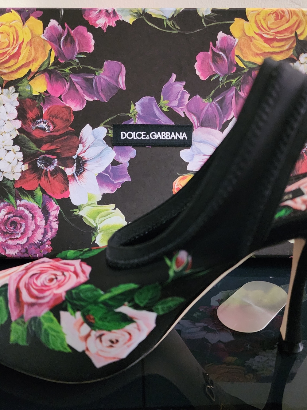‼️ON SALE‼️ New Dolce & Gabbana Black Slingback Pumps with Pink & Red Rose Print - Picture 11 of 13